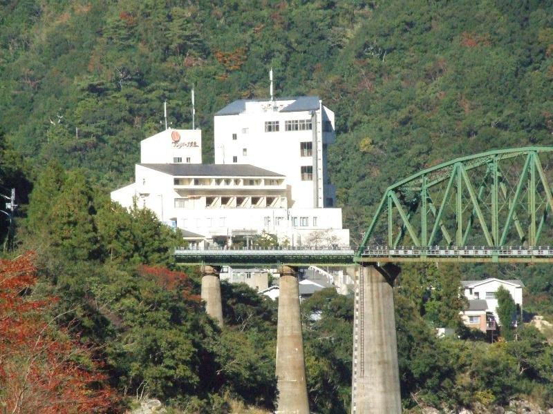 太阳河大步危酒店 三好市 外观 照片